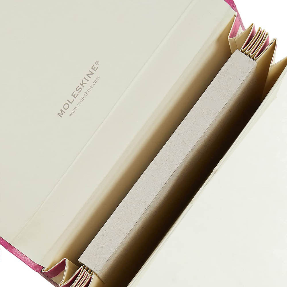 Moleskine Legendary Notebooks Portfolio Rose